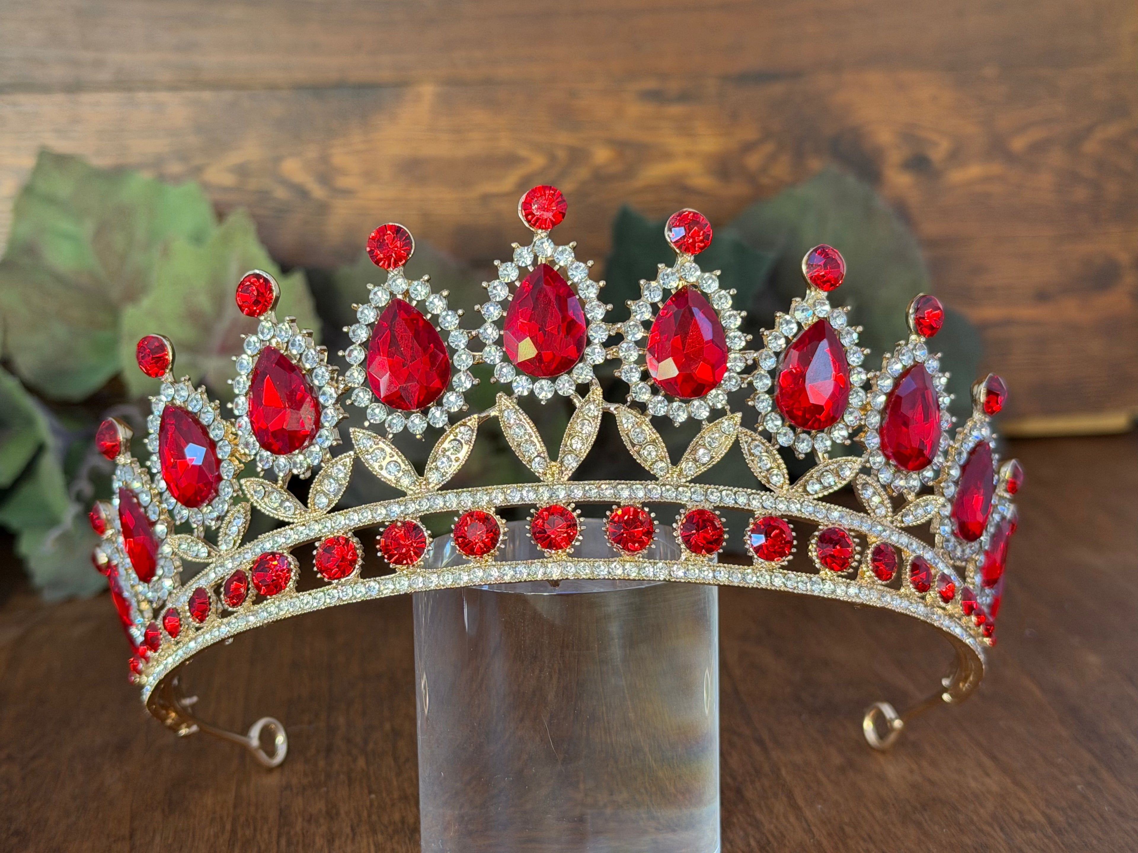 Ruby Red Glamour | Elegant Teardrop Gold Tiara