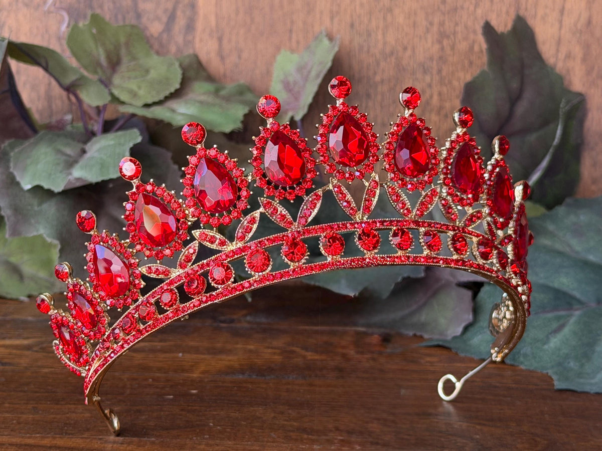 Full Ruby Red Teardrop Tiara | Quinceañera and Gala