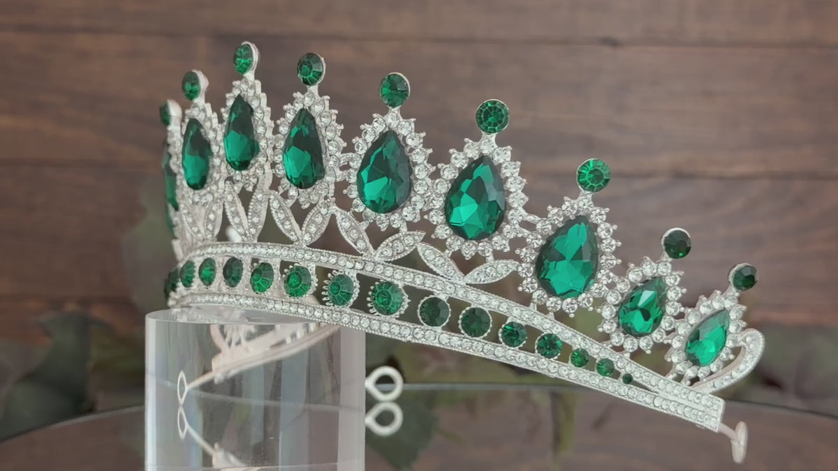 Green Teardrop Silver Tiara | Glamorous and memorable
